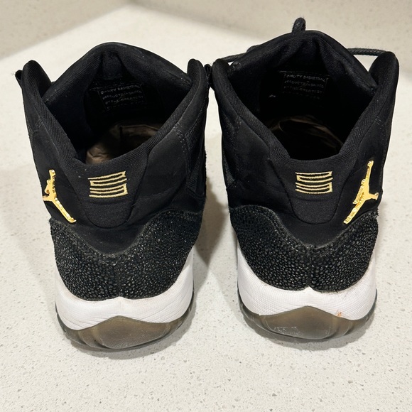 2017 Nike Air Jordan XI 11 Retro Heiress Blk Gold Stingray 852625-030 GS - Picture 7 of 7